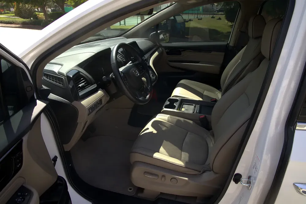 2023 Honda Odyssey Touring GCC Specs - Excellent Condition, Low KMs - Image 11