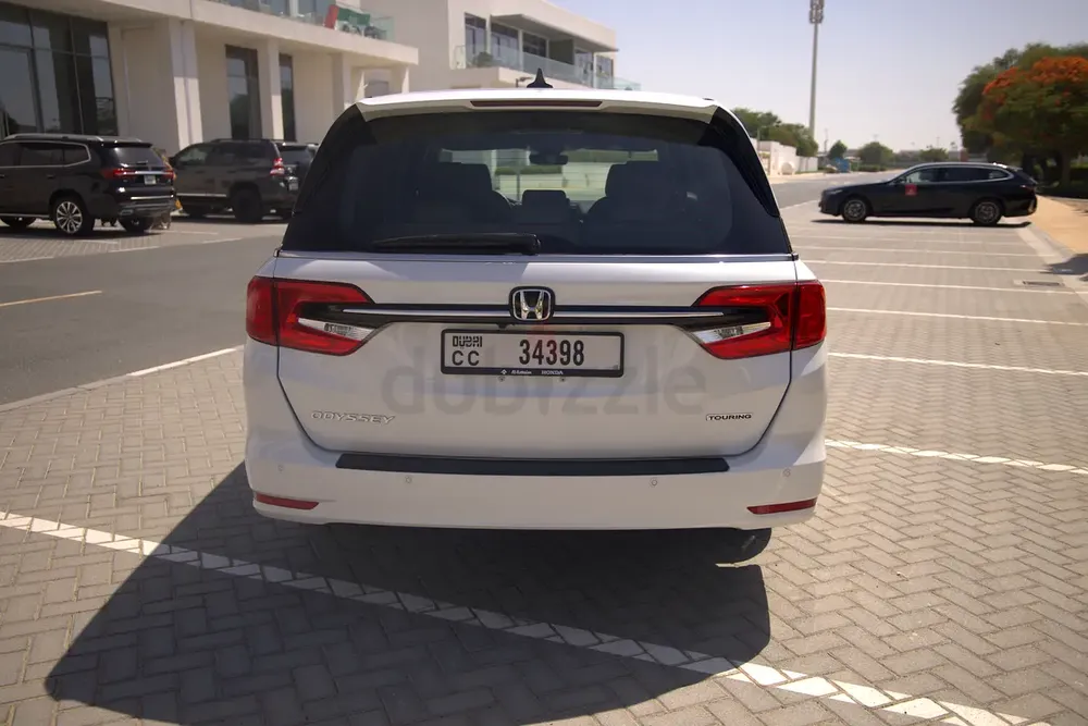 2023 Honda Odyssey Touring GCC Specs - Excellent Condition, Low KMs - Image 5