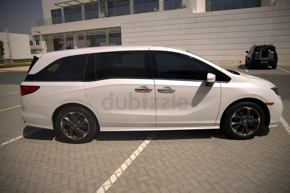2023 Honda Odyssey Touring GCC Specs - Excellent Condition, Low KMs - Image 6