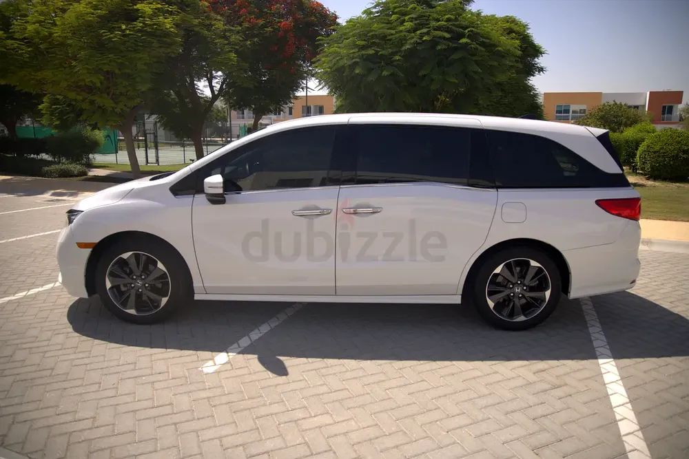 2023 Honda Odyssey Touring GCC Specs - Excellent Condition, Low KMs - Image 7