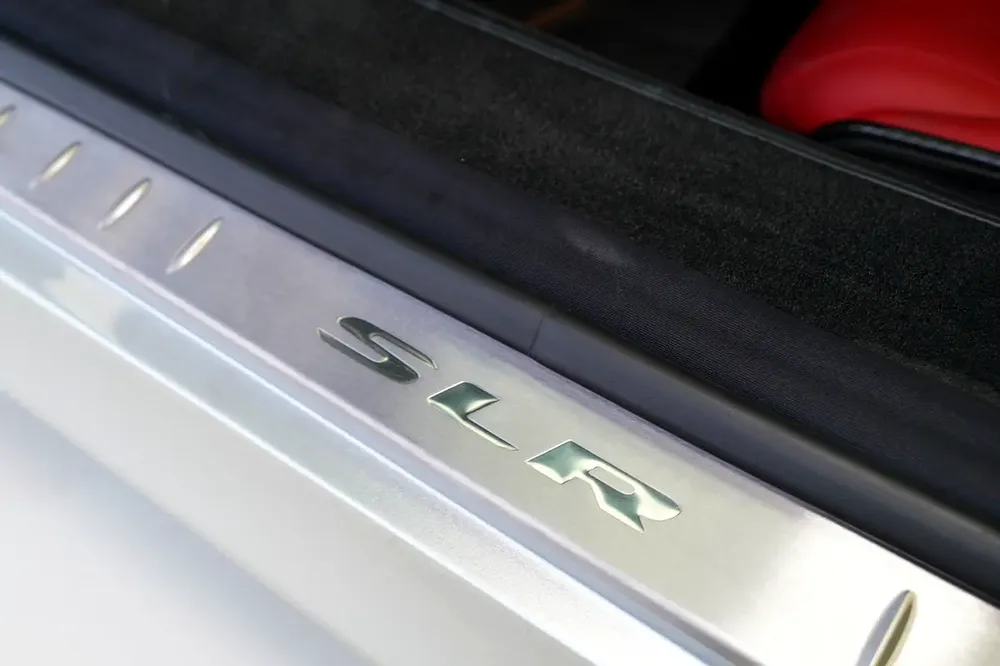 SLR MCLAREN | CARBON TRIM INTERIOR | BOSE AUDIO - Image 7