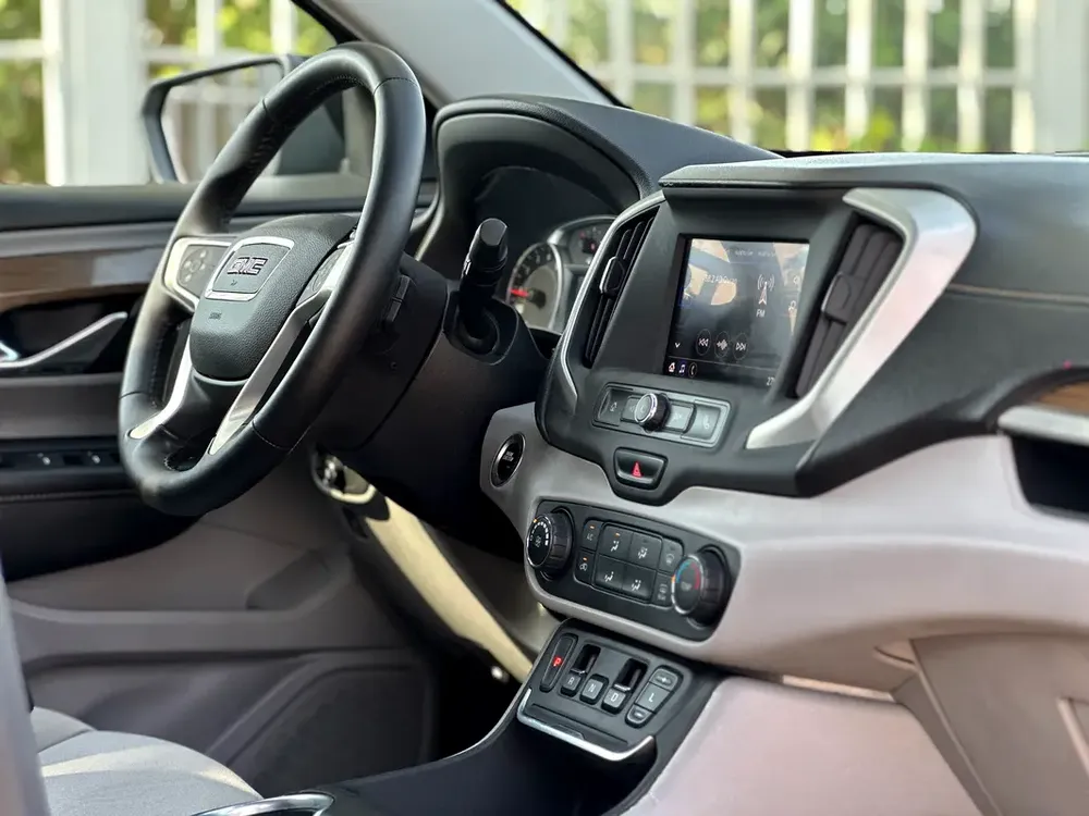 GMC Terrain – 2020 – GCC – Single Owner – Excellent Condition - Image 10