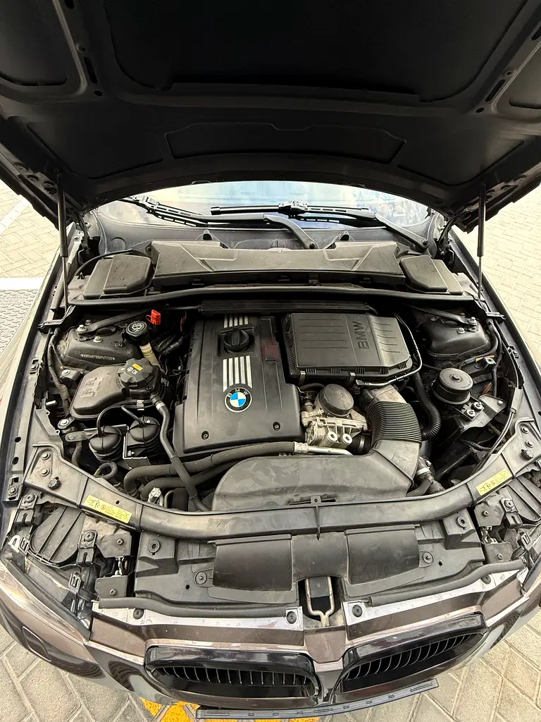 2010 Bmw 335i GCC  ‘DCT’ - Image 12