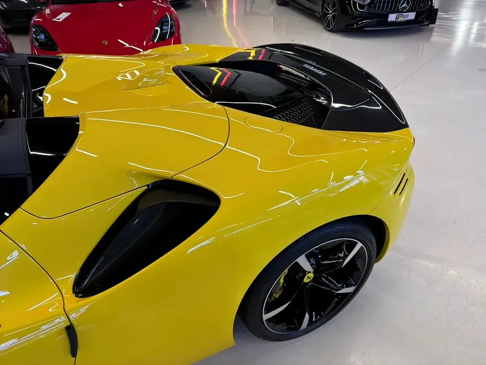 2023 SF90 Spider  Assetto Fiorano - GCC - 3800KM ONLY - Ferrari Warranty and Service contract 2030 - Image 12