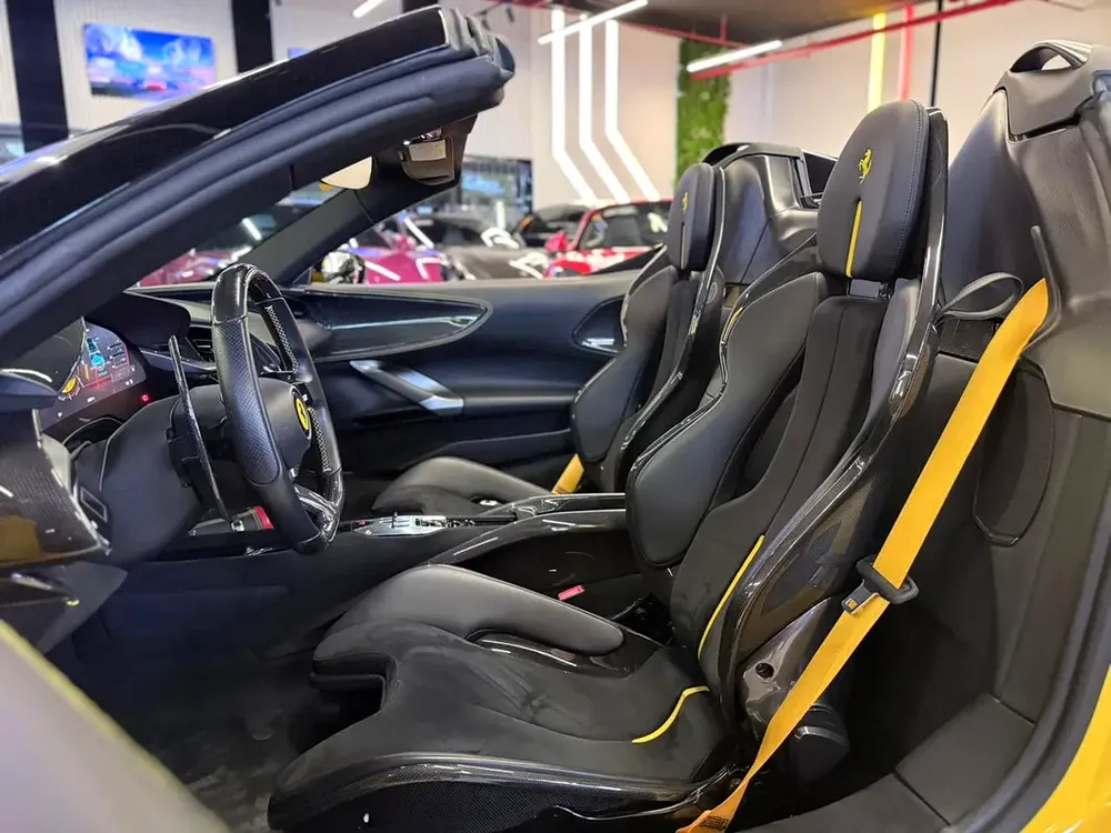 2023 SF90 Spider  Assetto Fiorano - GCC - 3800KM ONLY - Ferrari Warranty and Service contract 2030 - Image 19