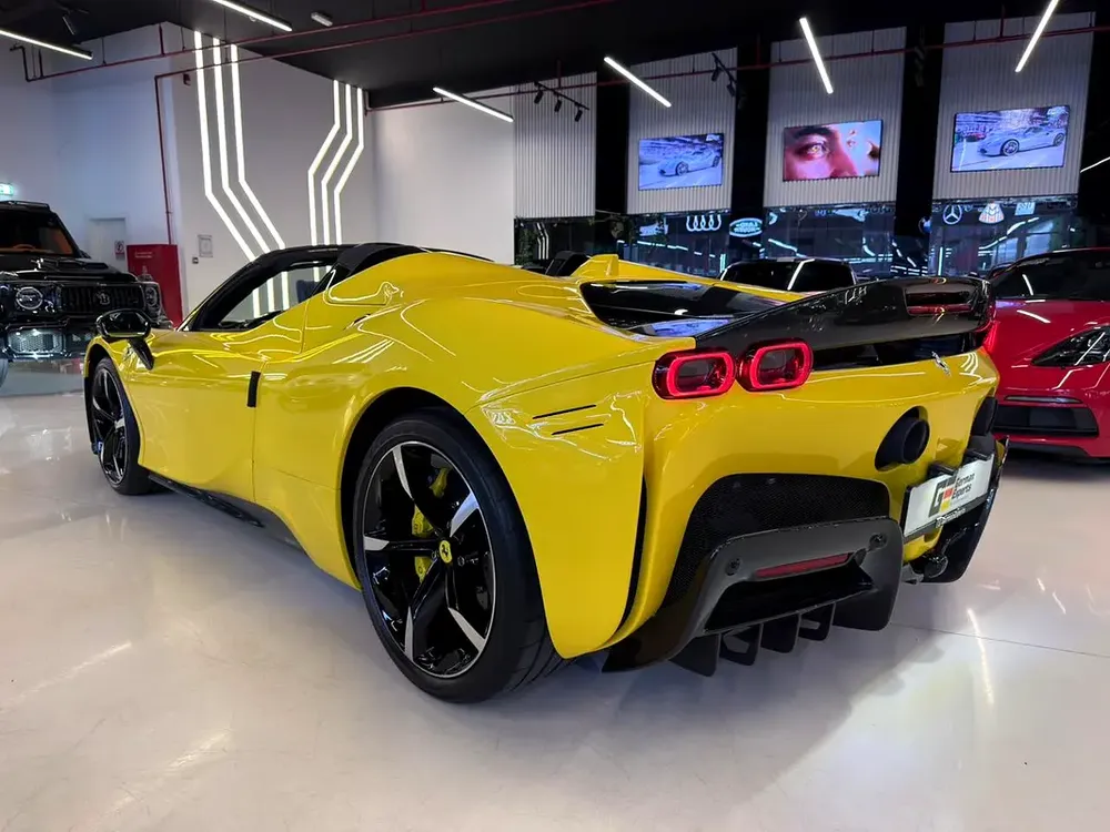 2023 SF90 Spider  Assetto Fiorano - GCC - 3800KM ONLY - Ferrari Warranty and Service contract 2030 - Image 8