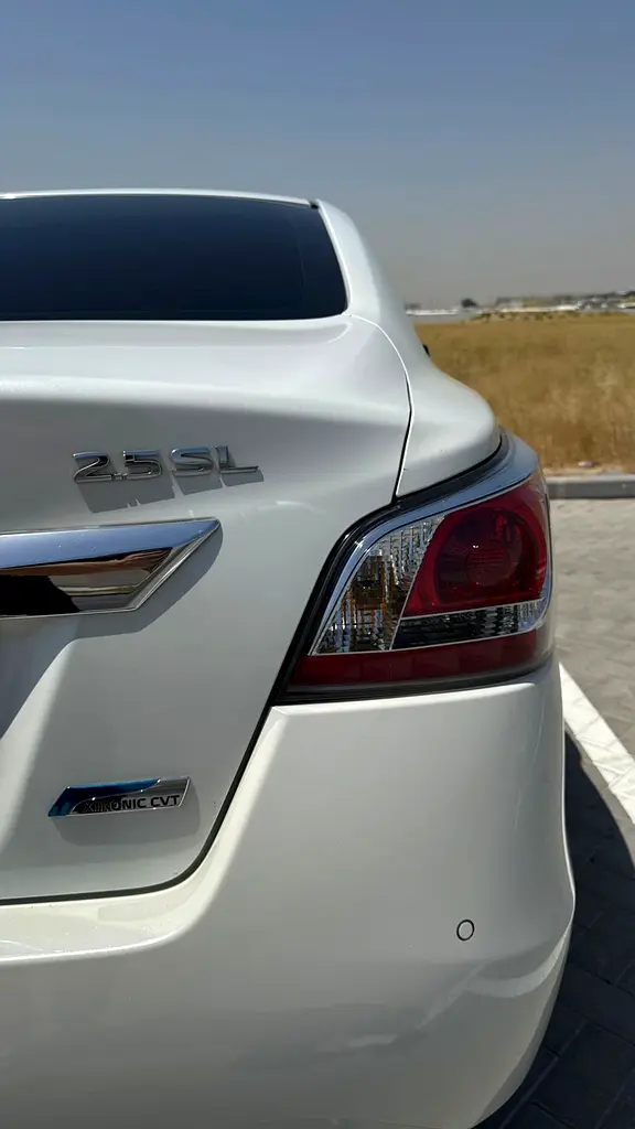 Nissan Altima SL | 2015 | GCC | Full Option | 151,000 km | White / Beige | Fully Serviced - Image 16