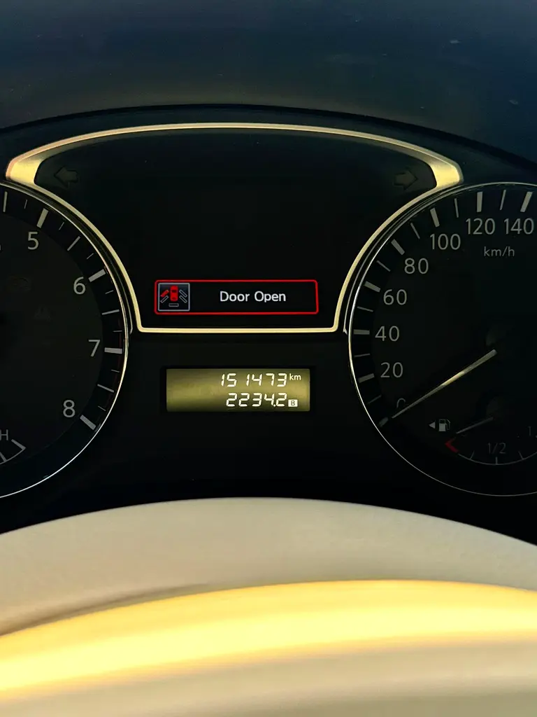 Nissan Altima SL | 2015 | GCC | Full Option | 151,000 km | White / Beige | Fully Serviced - Image 8