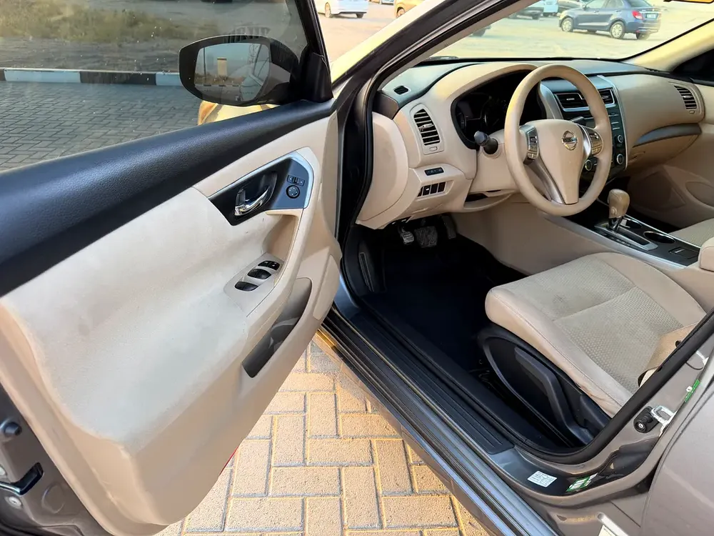Nissan Altima GCC Free Accident History - Image 12