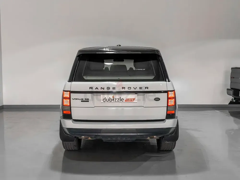 AED 3907/month | 2015 Land Rover Range Rover Vogue SE | GCC Specs | Ref#458963 - Image 7
