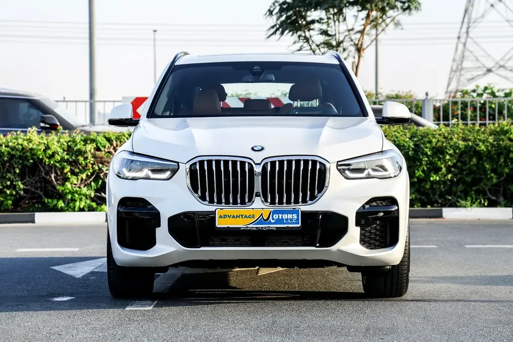BMW X5 xDrive40i M Kit 2022 | 23,000 KM | GCC | Warranty + Service Until 2027 - Image 8