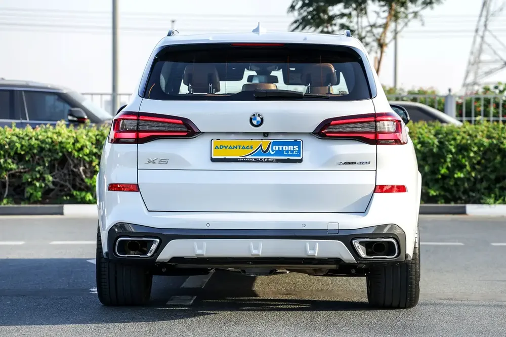 BMW X5 xDrive40i M Kit 2022 | 23,000 KM | GCC | Warranty + Service Until 2027 - Image 9