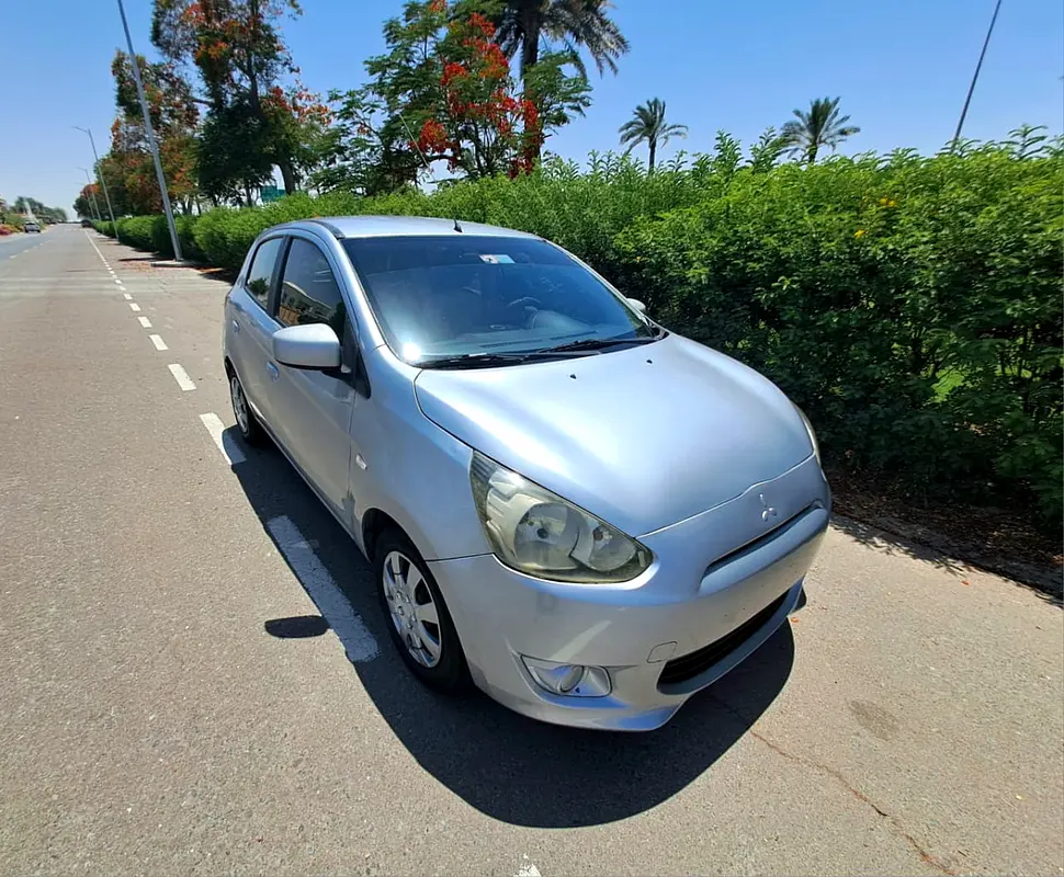MITSUBISHI MIRAGE | TRIM GLX | 2014 MODEL | GCC SPECS | ACCIDENT FREE - Image 14