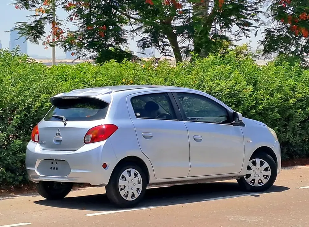 MITSUBISHI MIRAGE | TRIM GLX | 2014 MODEL | GCC SPECS | ACCIDENT FREE - Image 4
