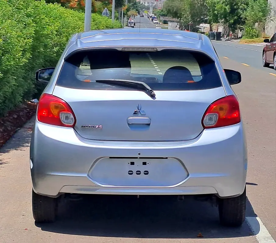 MITSUBISHI MIRAGE | TRIM GLX | 2014 MODEL | GCC SPECS | ACCIDENT FREE - Image 6