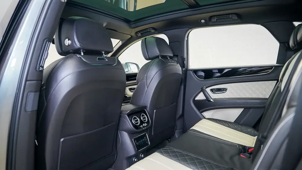 Bentayga Speed W12 | AED 6,571 PM | Up to 3 Years Warranty | GCC - Image 5