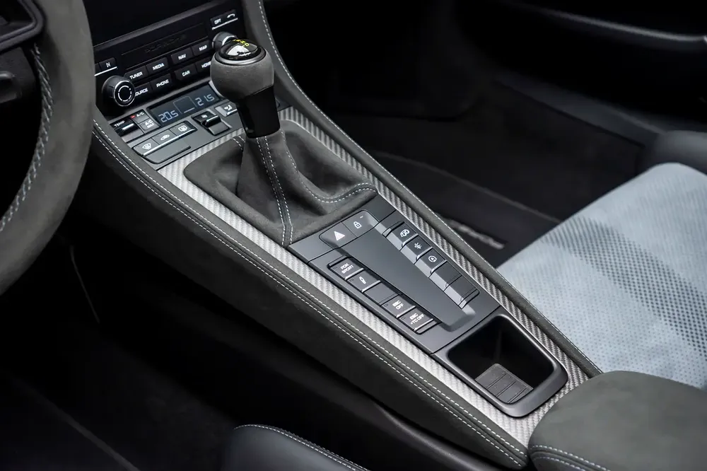AL NABOODAH WARRANTY - PORSCHE 718 RS SPYDER WEISSACH PACKAGE + 918 CARBON BUCKET SEATS + PCCB - Image 8