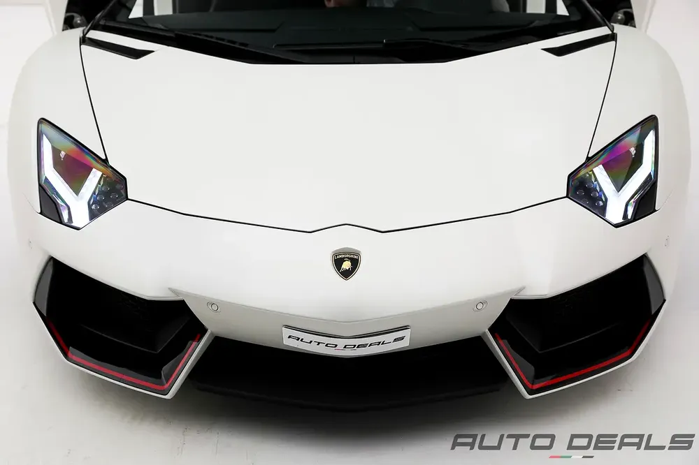 2016 Lamborghini Aventador Pirelli Edition | GCC Specs | Low Mileage | Fully Loaded | 6.5L V12 - Image 6