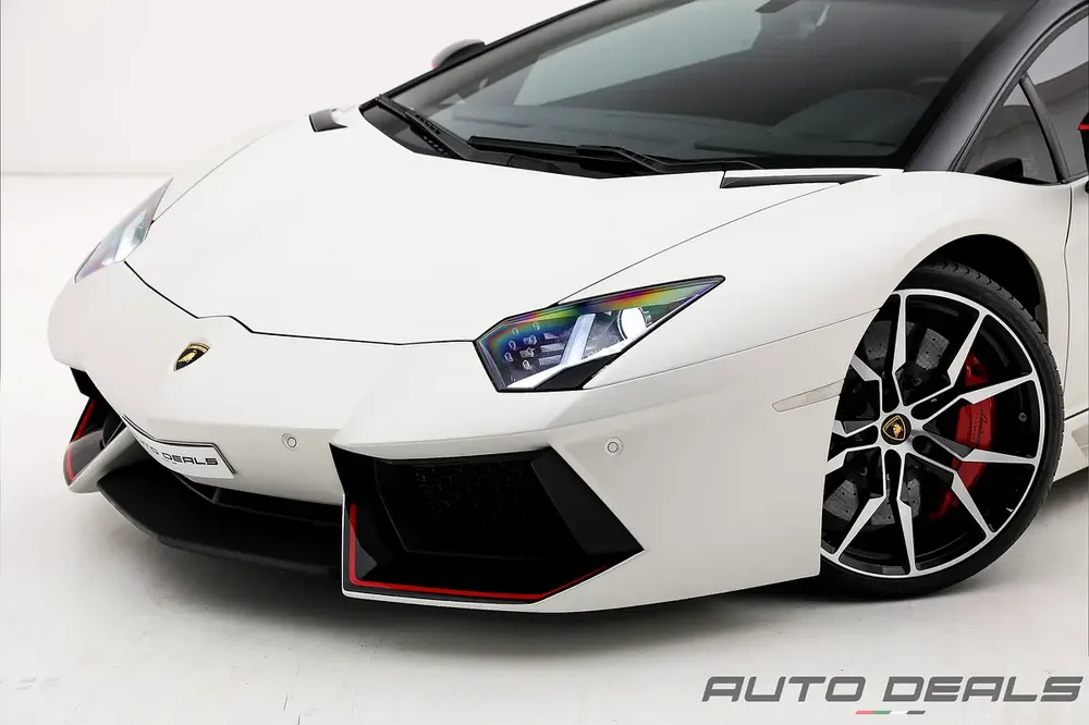 2016 Lamborghini Aventador Pirelli Edition | GCC Specs | Low Mileage | Fully Loaded | 6.5L V12 - Image 8
