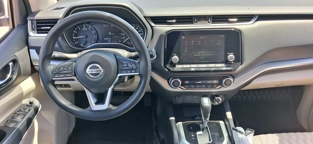 NISSAN X-TERRA 2023 TITANIUM 8600KM ONLY  4X4 GCC FREE SERVICE +WARRANTY AL ROSTMANI + ORGINAL PAINT - Image 14