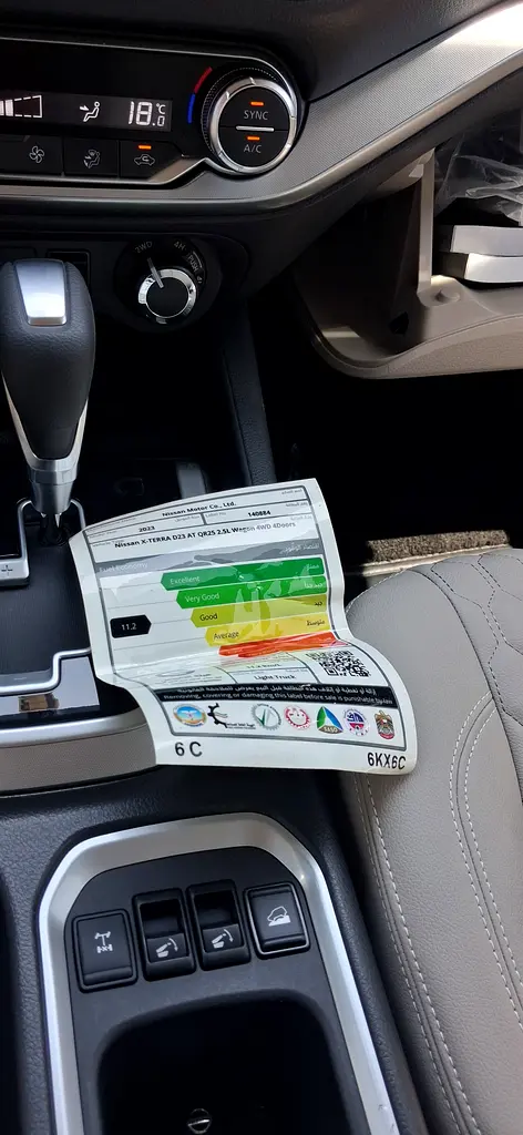 NISSAN X-TERRA 2023 TITANIUM 8600KM ONLY  4X4 GCC FREE SERVICE +WARRANTY AL ROSTMANI + ORGINAL PAINT - Image 18