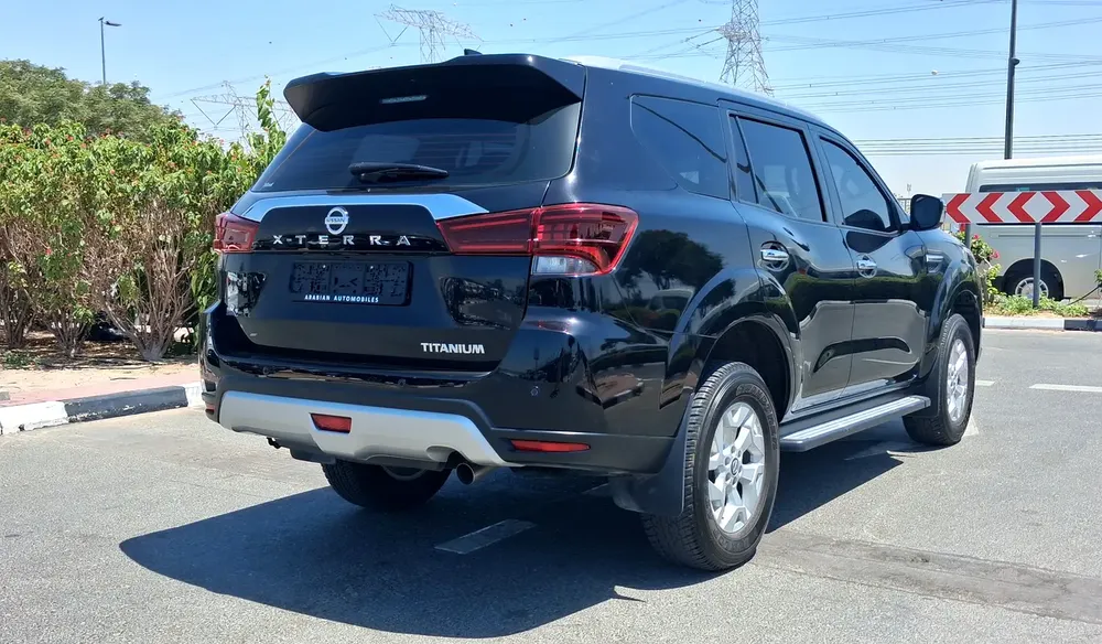 NISSAN X-TERRA 2023 TITANIUM 8600KM ONLY  4X4 GCC FREE SERVICE +WARRANTY AL ROSTMANI + ORGINAL PAINT - Image 6