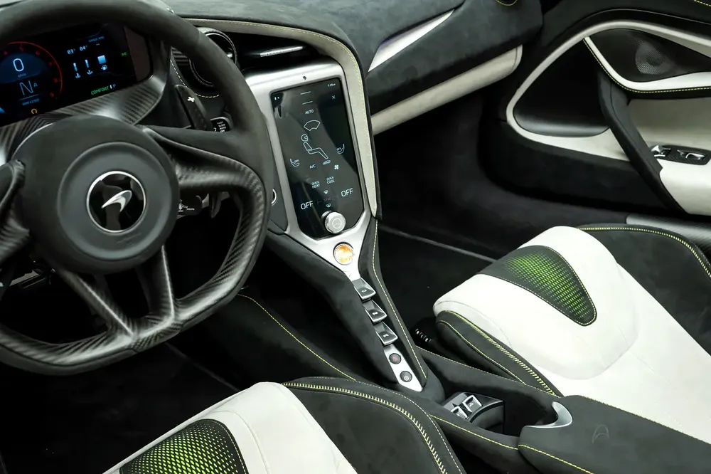 GCC SPECS WARRANTY + SERVICE CONTRACT - 2025 MCLAREN 750S SPIDER PERFORMANCE - MSO BESPOKE - Image 12