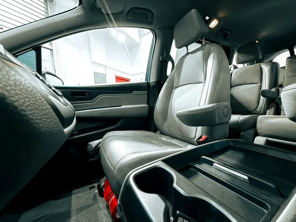 AED 1,240 // 20% DP // Honda Odyssey EX-L 3.5L V6 // Perfect Family Van - Image 10