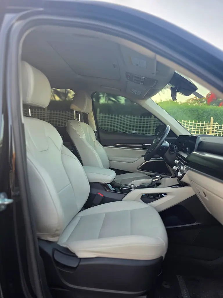 2024 Kia Telluride S | American Specs Full option super clean car - Image 13