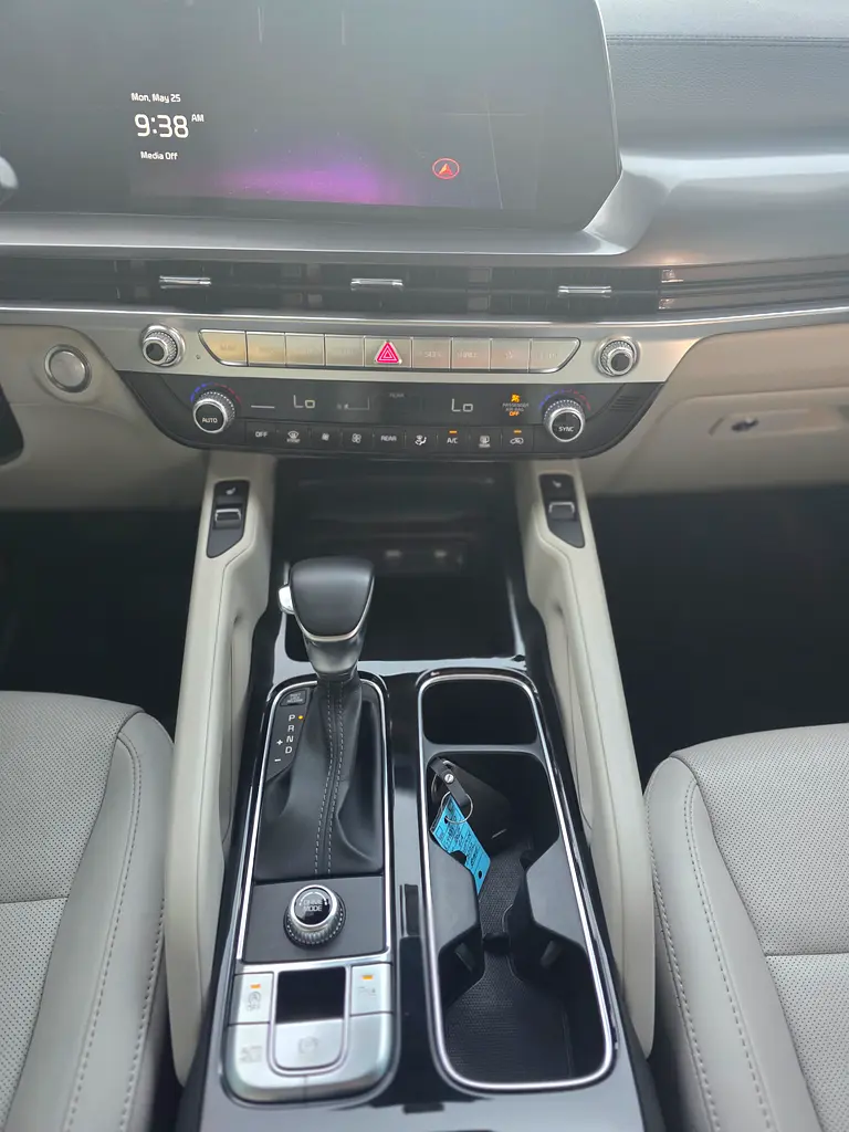 2024 Kia Telluride S | American Specs Full option super clean car - Image 16