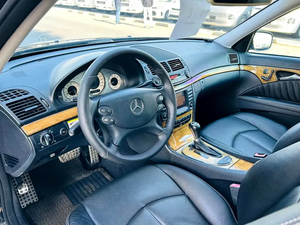 BENZ E350 | 2007 | AMG BODY KIT | CLEAN CAR | FRESH JAPAN IMPORT - Image 15