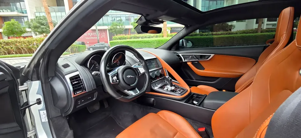2019 Jaguar F Type  R Dynamic-Full option-Excellent Condition-Full Service History - Image 8