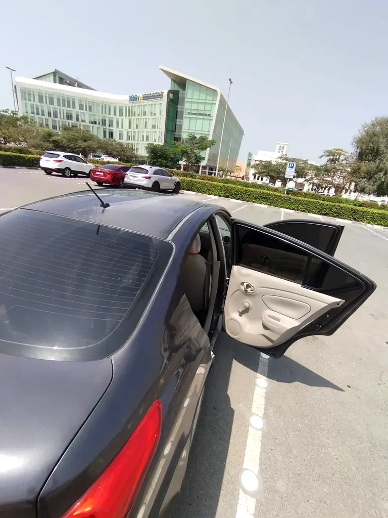 WELL MAINATINED NISSAN SUNNY FOR SALE MODEL 2015 - Image 4