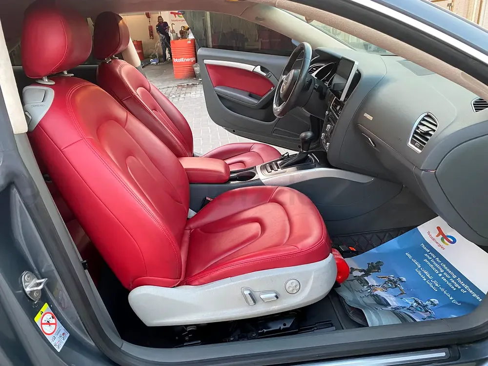 AUDI A-5 / 2013 . 1.8 T GCC SPECS VERY GOOD CONDITION CAR SALE - Image 12