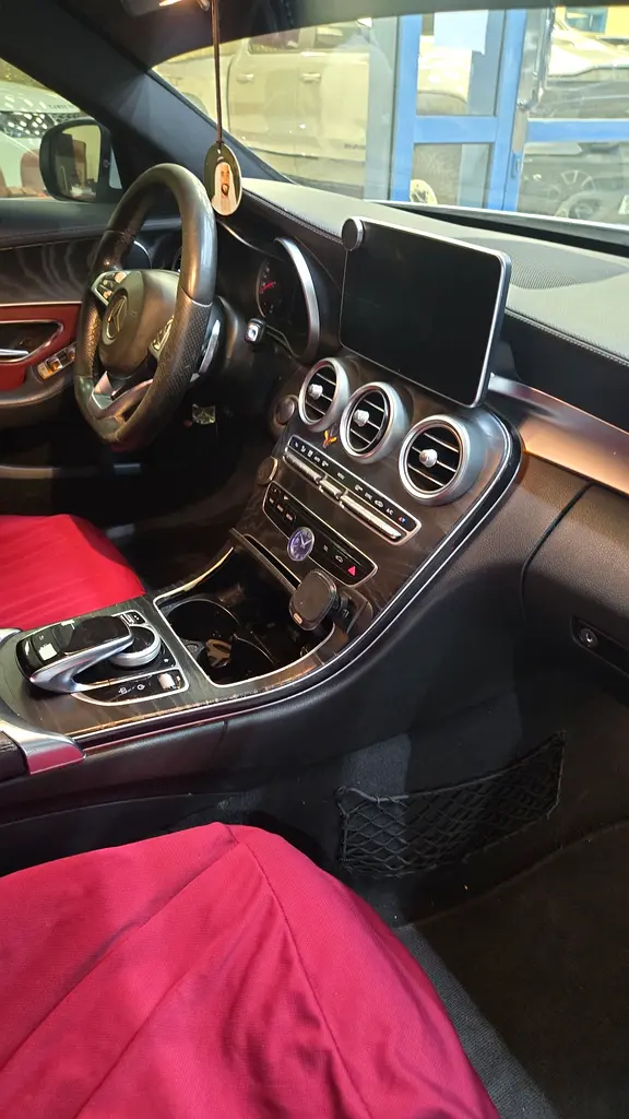 Mercedes-Benz C200, 2016, GCC Specs - Excellent Condition! - Image 5