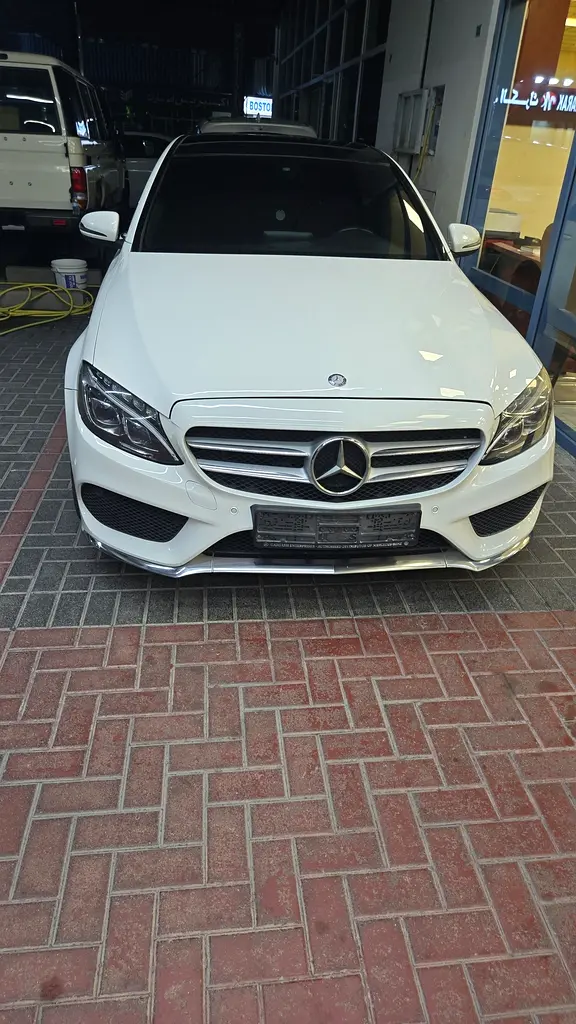 Mercedes-Benz C200, 2016, GCC Specs - Excellent Condition! - Image 7