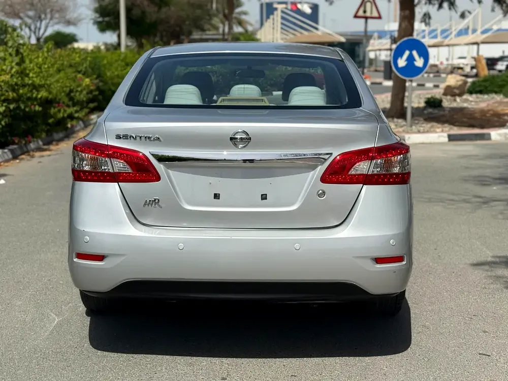 Nissan Sentra S, 2020, GCC Specs - Excellent Condition - Image 4