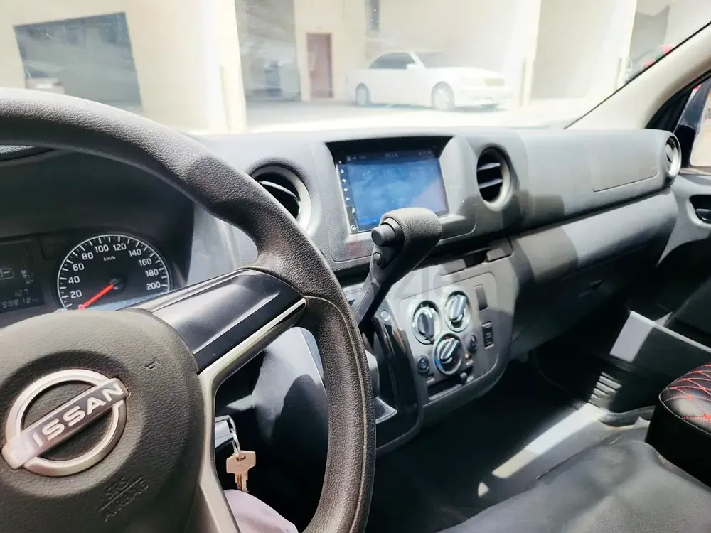 Nissan Urvan 2023 - Image 4