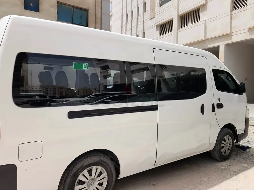 Nissan Urvan 2023 - Image 6