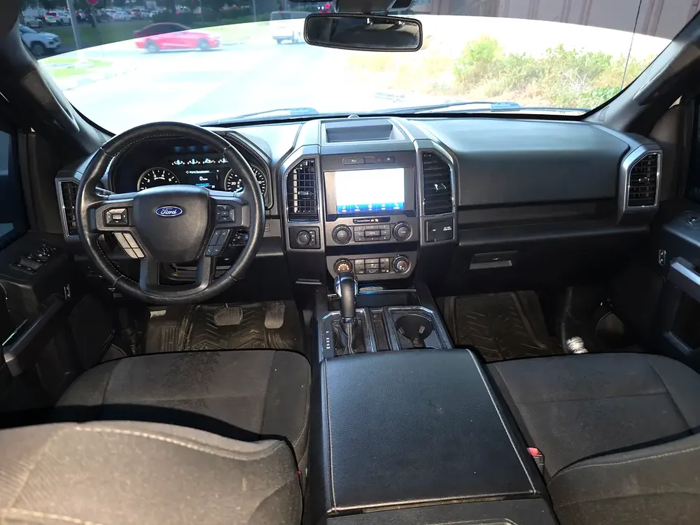 Ford F-150 XLT 2020 American Specs - Low Mileage & Excellent Condition - Image 12