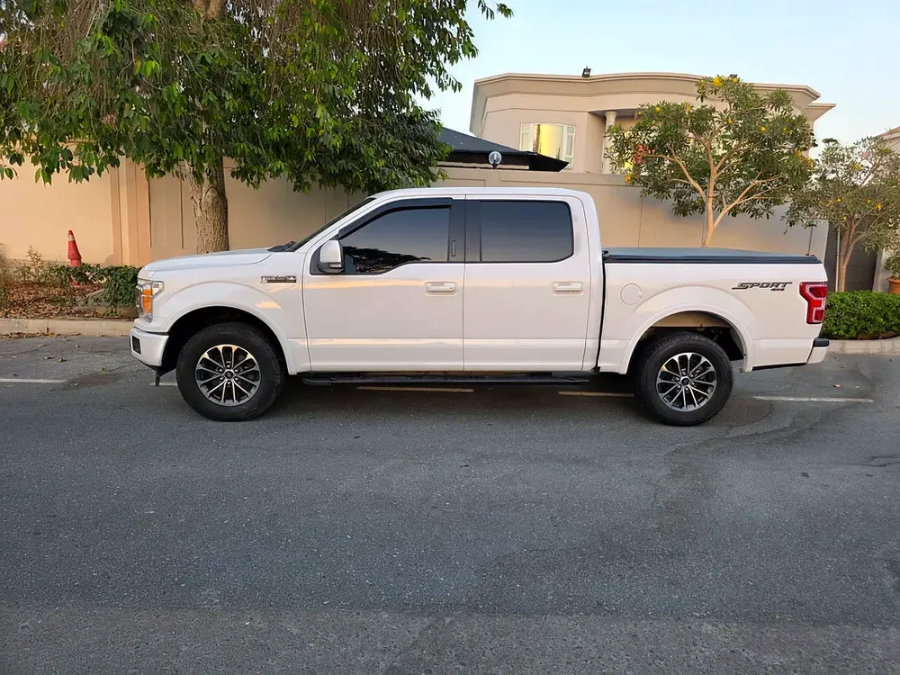 Ford F-150 XLT 2020 American Specs - Low Mileage & Excellent Condition - Image 7