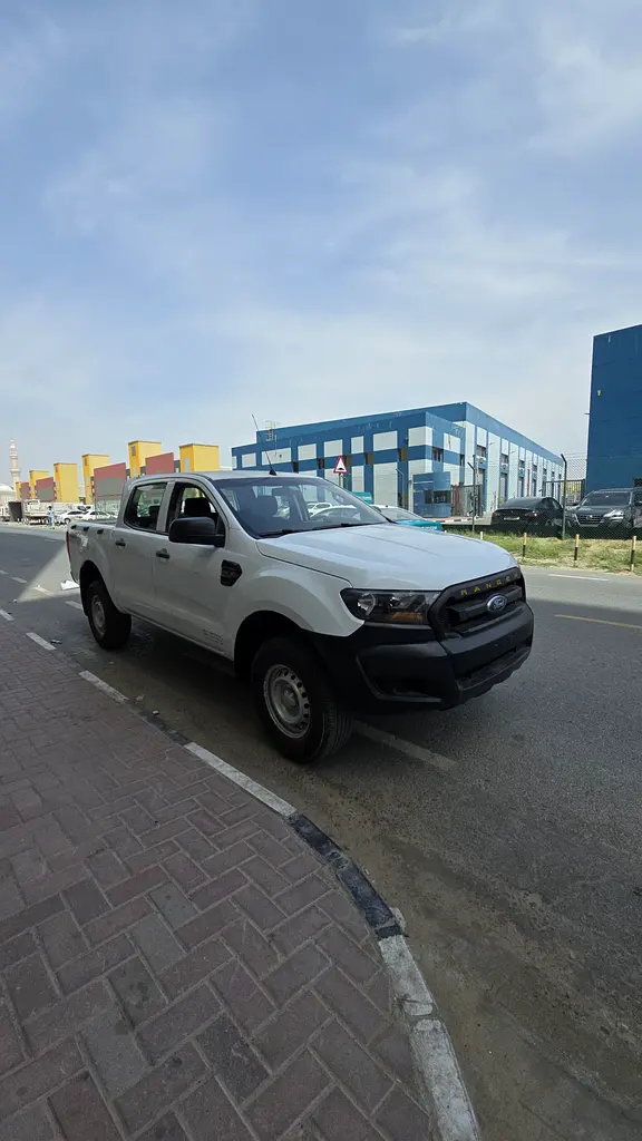 Ford Ranger 2017 ( 4x4)  GCC Specs - Reliable Pickup Truck - Image 4