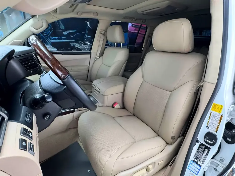 Lexus LX570 Super Sport - Image 11