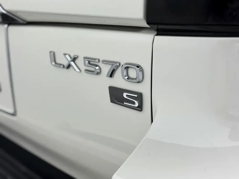 Lexus LX570 Super Sport - Image 15