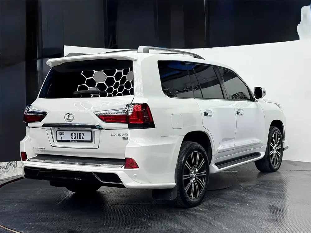 Lexus LX570 Super Sport - Image 4