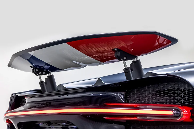 2020 Bugatti Chiron Sport 110 ANS - GCC Spec - Carbon Black - Image 15