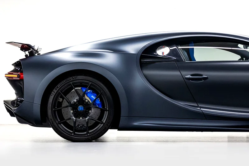 2020 Bugatti Chiron Sport 110 ANS - GCC Spec - Carbon Black - Image 6