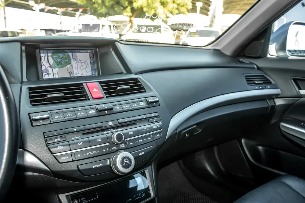 2009 HONDA ACCORD - 3.5L, FROM KOREA, ACCIDENT FREE - Image 12