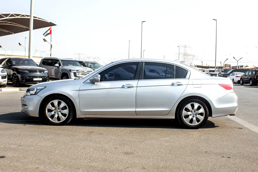 2009 HONDA ACCORD - 3.5L, FROM KOREA, ACCIDENT FREE - Image 6