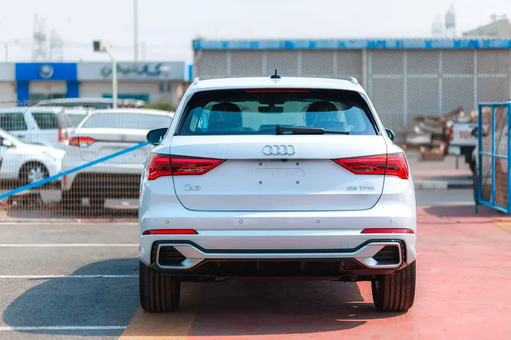 Audi Q3 TFSI 35 S Line 1.5 Turbo - Image 20